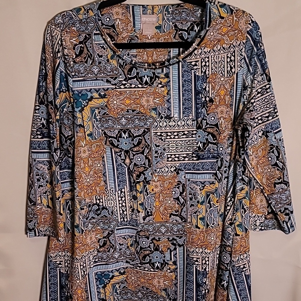 Chico’s Travelers 1/M Tunic Length Blue /Grey Pattern Top Stretchy